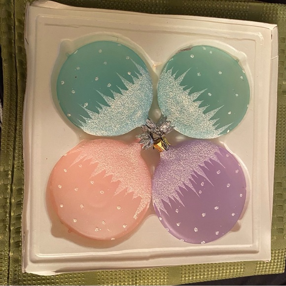 Holiday Vintage Set Of 4 Sugared And Frosted Flat Glass Christmas